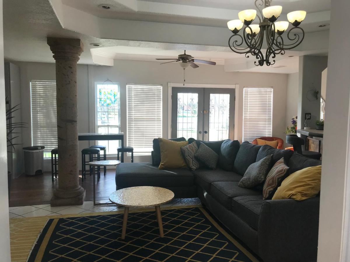Cheerful 4 Bedroom Home With Pool And Bbq Area With 5Th Bedroom Option Brownsville Extérieur photo