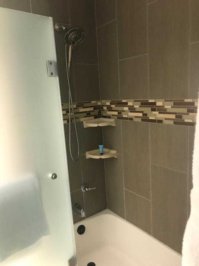 Cheerful 4 Bedroom Home With Pool And Bbq Area With 5Th Bedroom Option Brownsville Extérieur photo