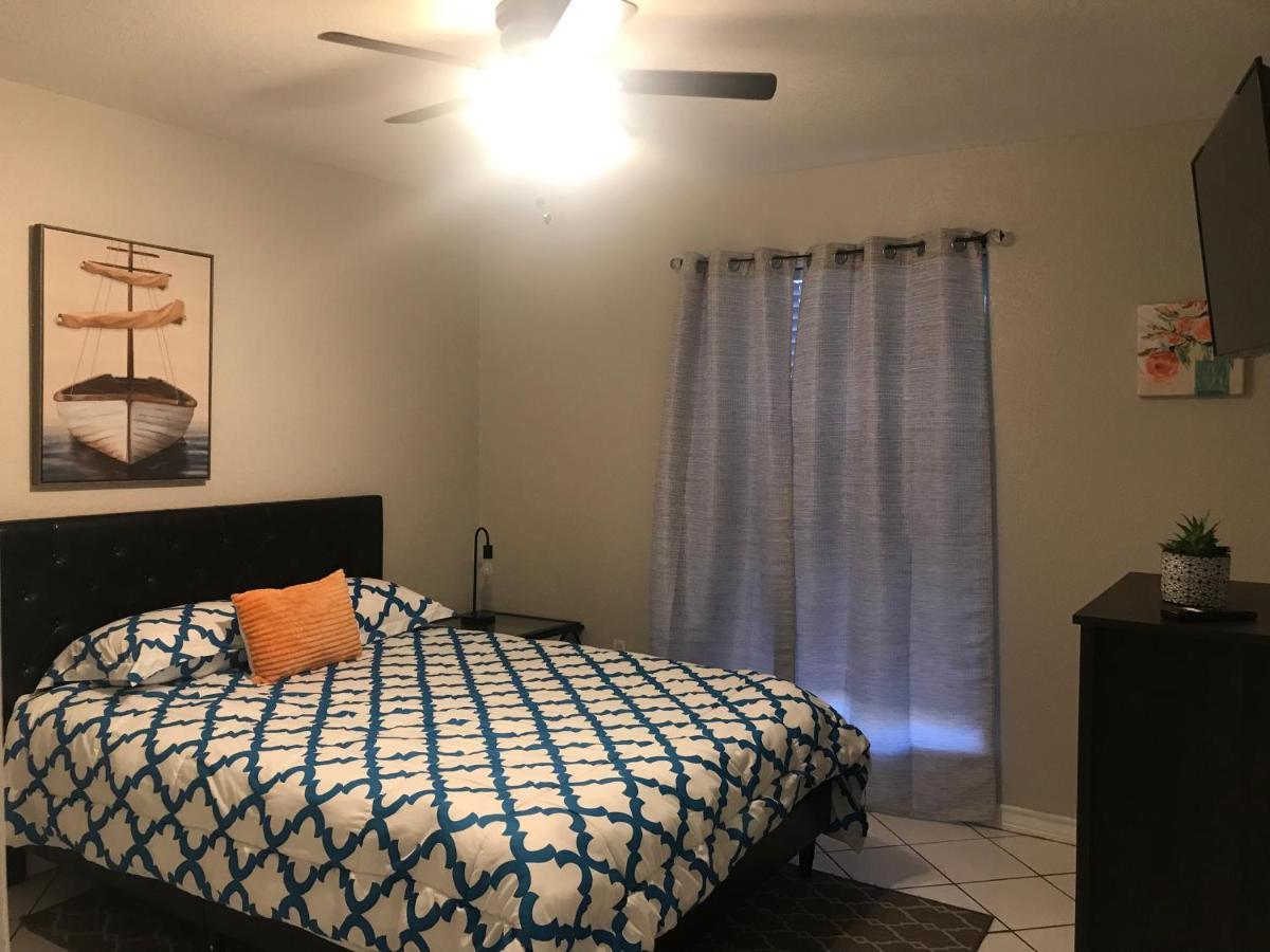 Cheerful 4 Bedroom Home With Pool And Bbq Area With 5Th Bedroom Option Brownsville Extérieur photo