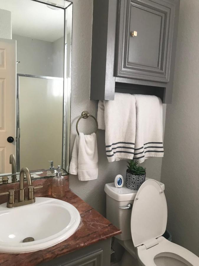Cheerful 4 Bedroom Home With Pool And Bbq Area With 5Th Bedroom Option Brownsville Extérieur photo