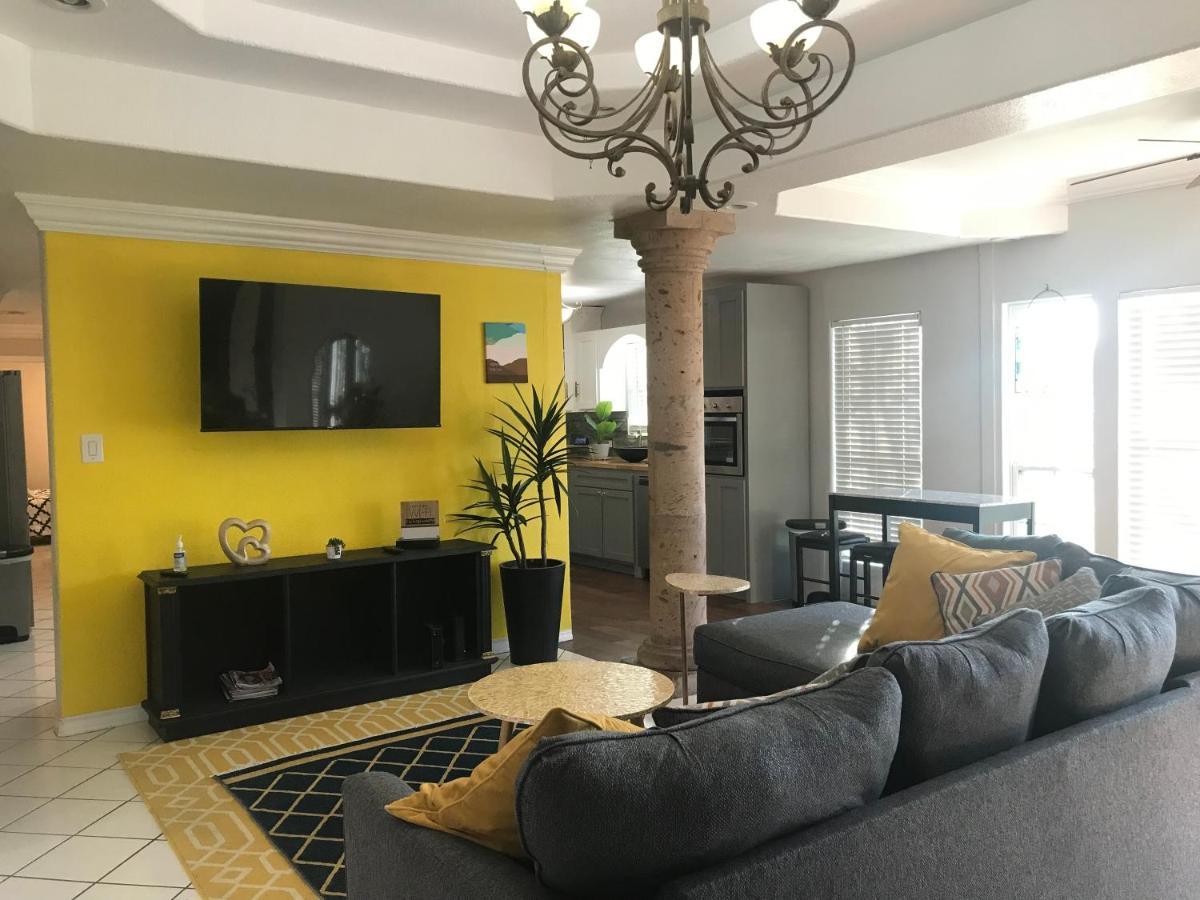 Cheerful 4 Bedroom Home With Pool And Bbq Area With 5Th Bedroom Option Brownsville Extérieur photo